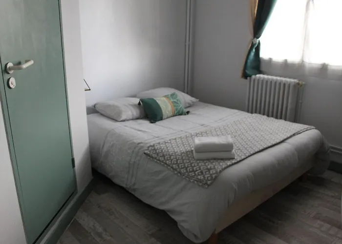 Hotel Le Relais Du Coup De Pompe Rots